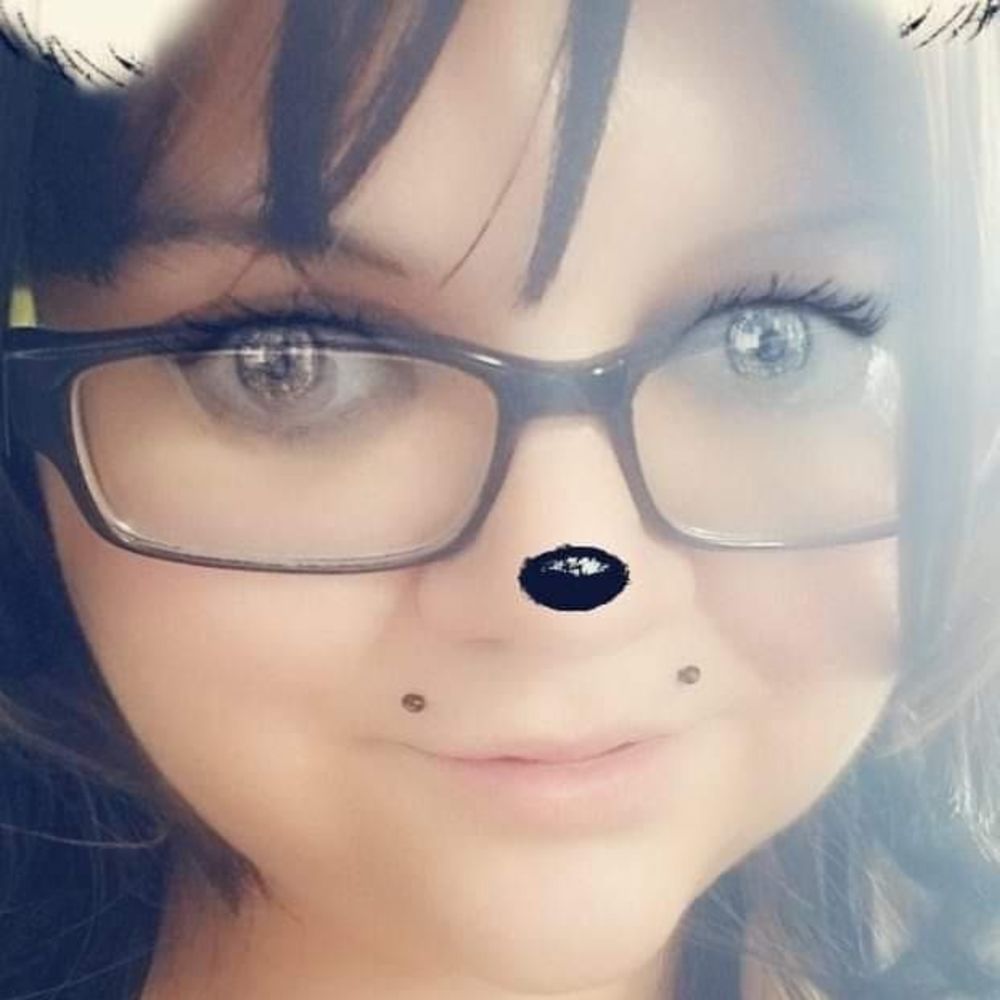 Meet your Posher, Becca